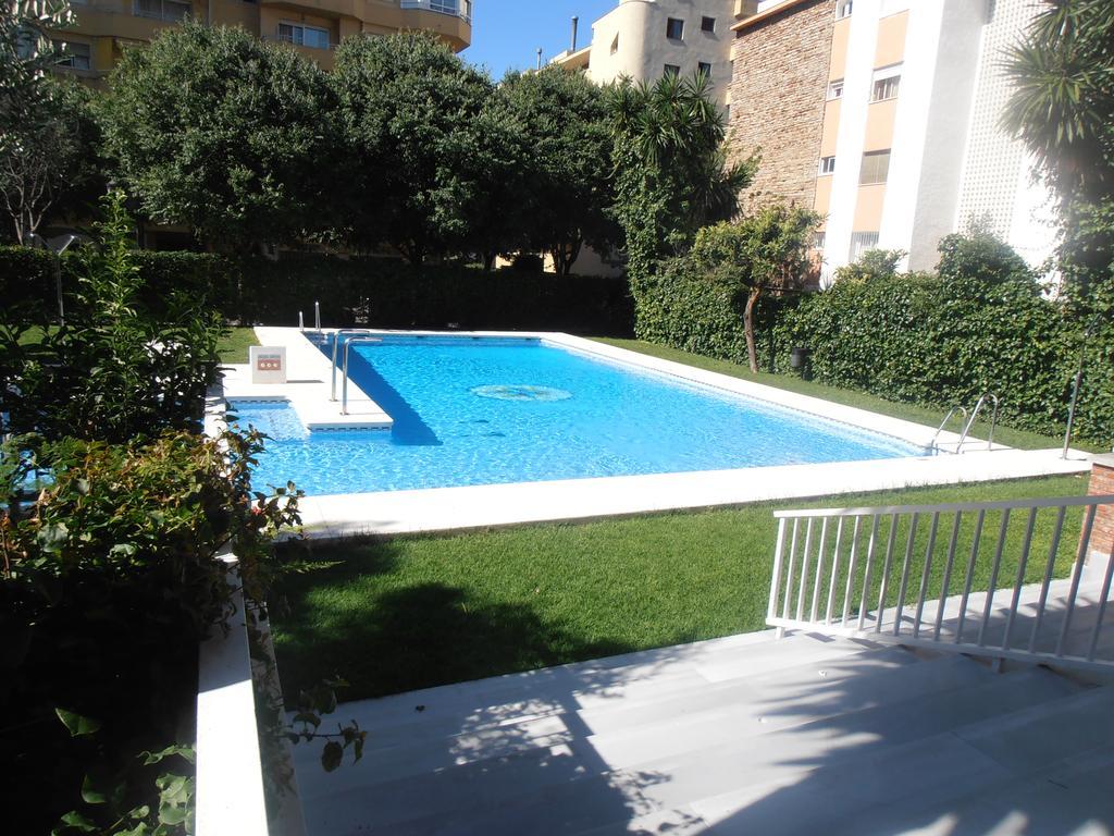 Apartamento Euromar 2 Playa Fontanilla Marbella Exterior foto